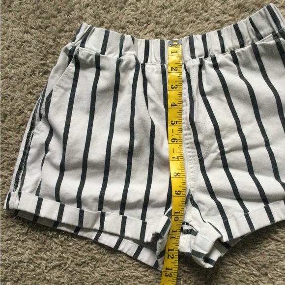 Forever 21 Shorts - Picture 11 of 13